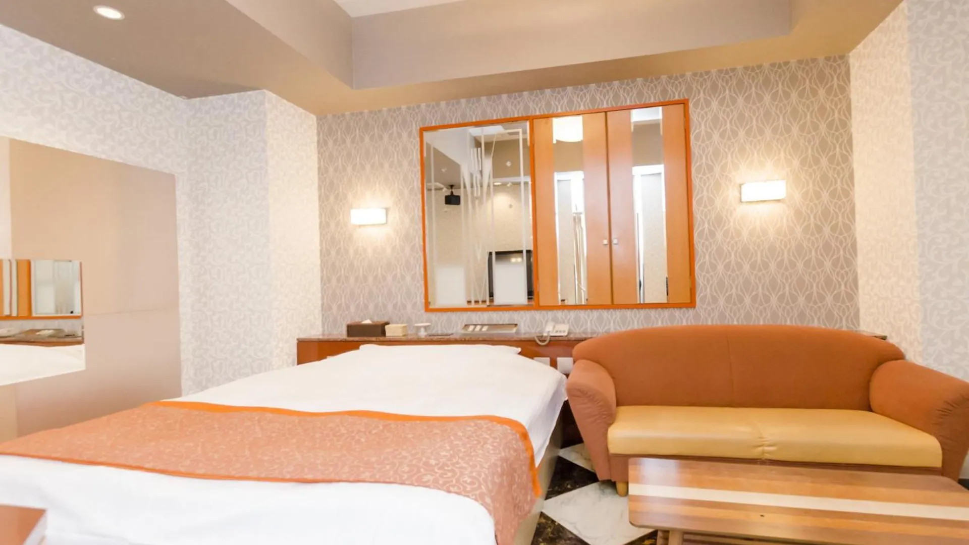 Fun3 -Adult Only- Hotel Yokohama   Yokohama (Kanagawa)