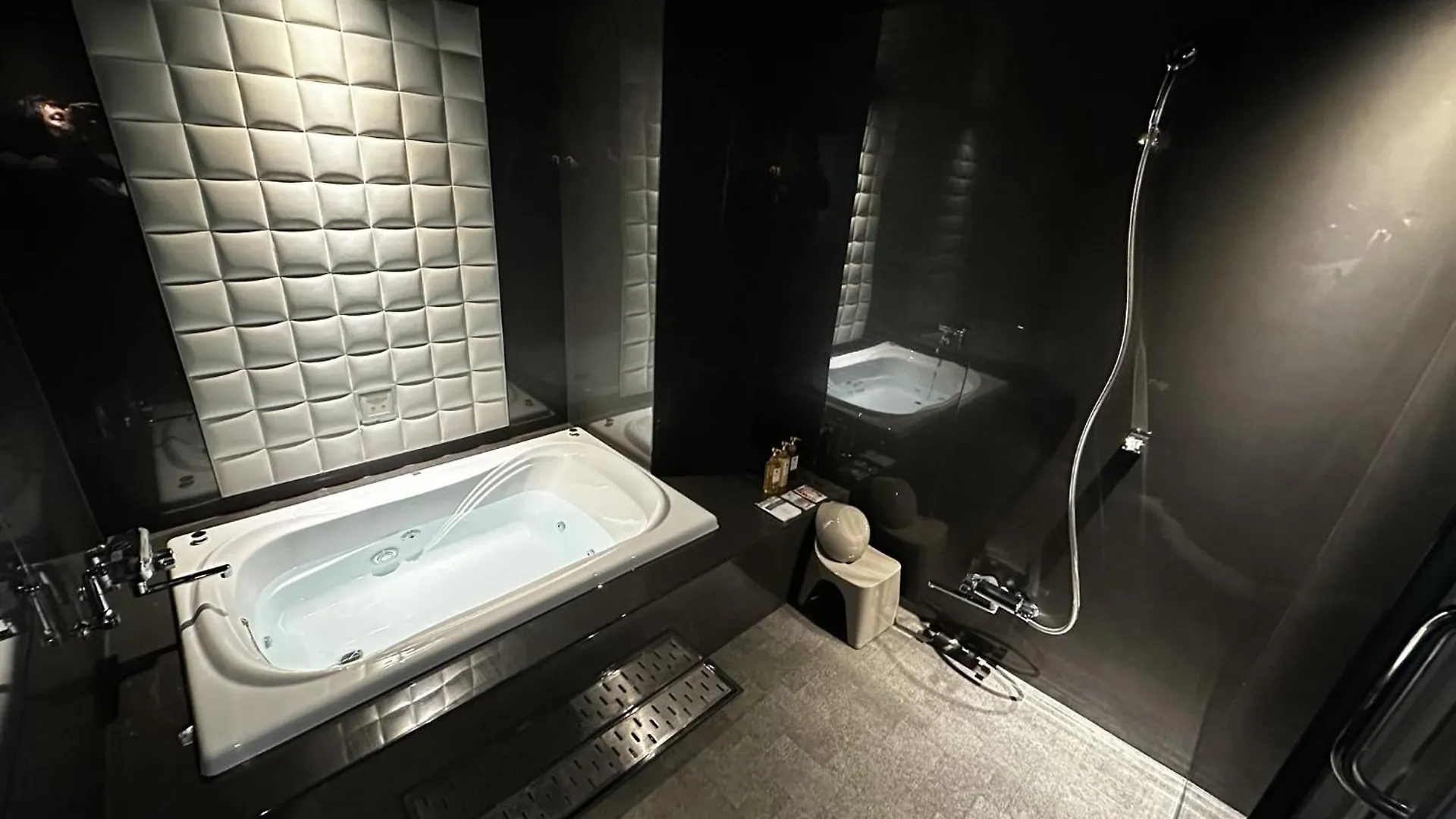 Fun3 -Adult Only- Hotel Yokohama